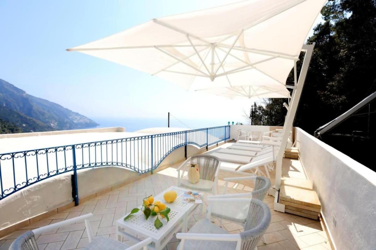 Villa Dei In Positano Exterior photo